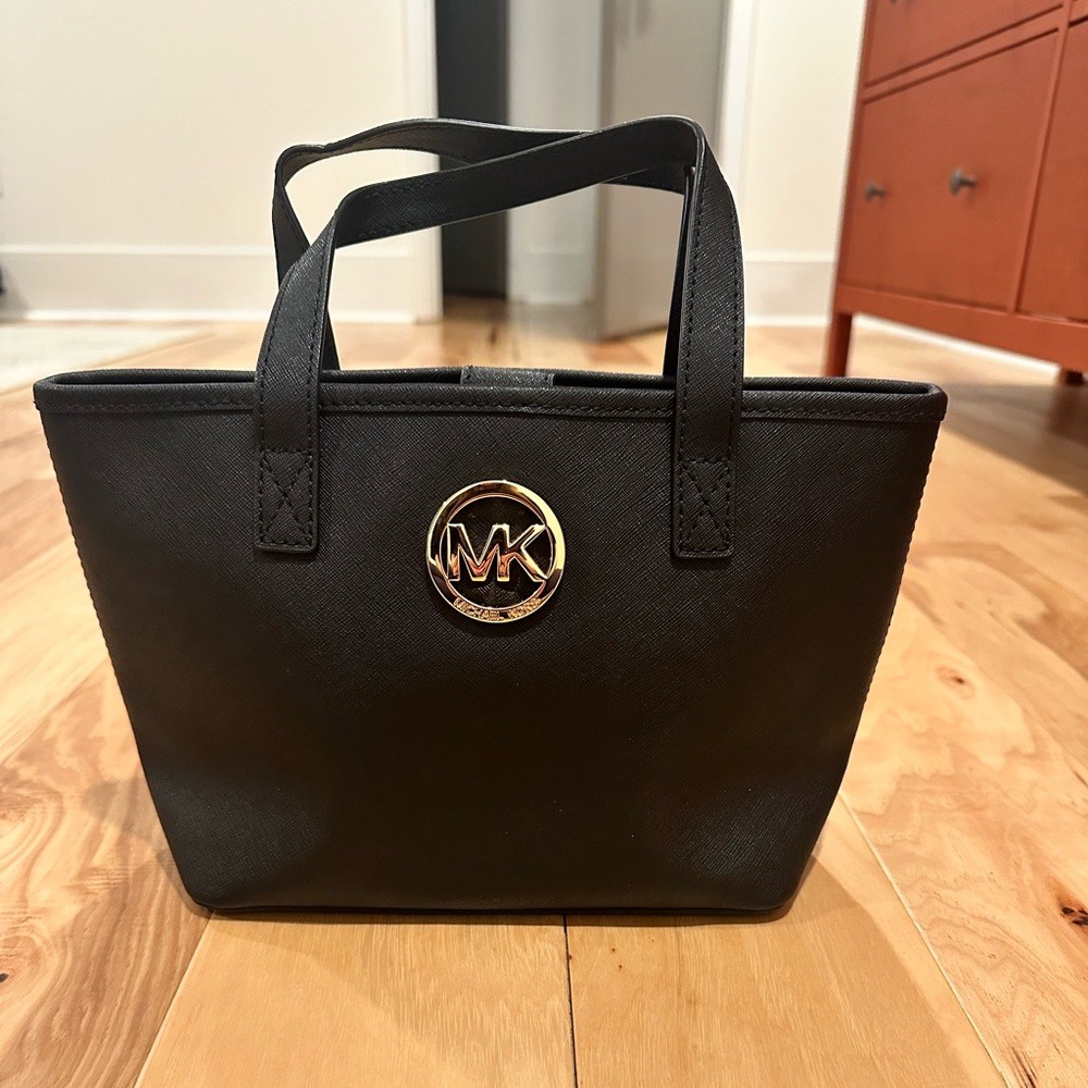 Small Black Michael Kors Purse